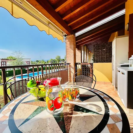 Artemide - A 150m Dal Di Garda Apartamento Sirmione